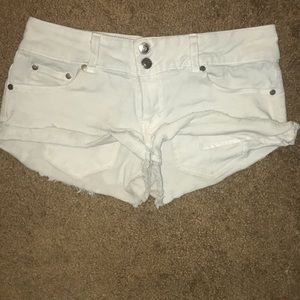 Cute white shorts